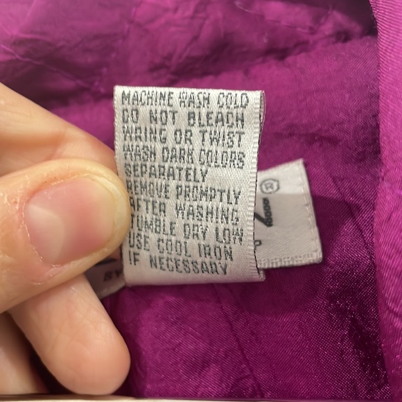 Colorful magenta Lavon polyester jacket size Large - Picture 4 of 7